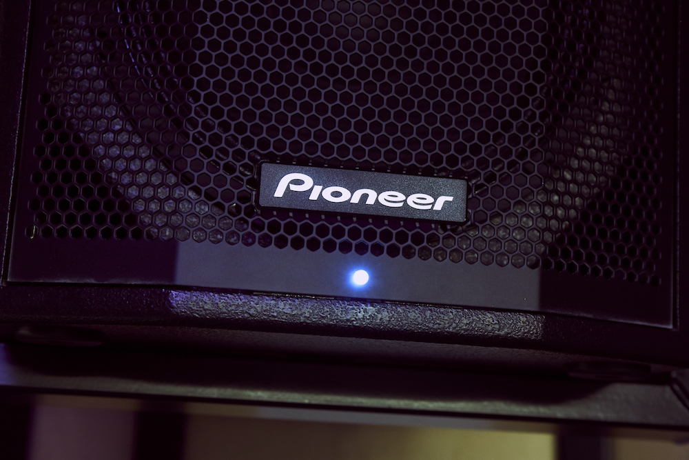 SUPPORT PIRATE SPEAKER2.jpg